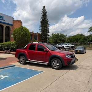 DUSTER OROCH DYNAMIQUE MT 4*2 2017 IPT803_9